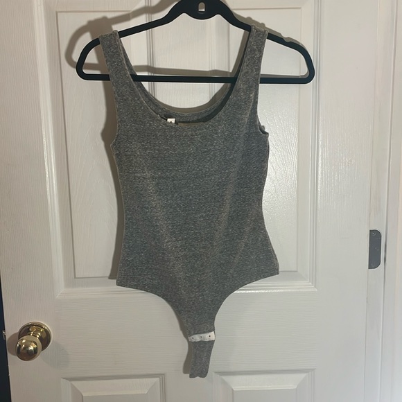 Grey Snap Bodysuit Small - Picture 1 of 4